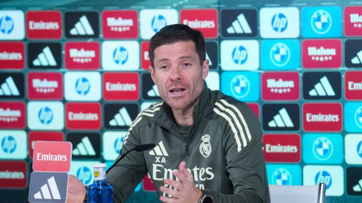 Xabi Alonso contesta a las críticas de Bale y defiende su gestión del vestuario: "Vamos dando pasos"