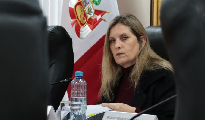Maricarmen Alva tras colapso de techo en comisaría de El Agustino: "Refleja el abandono que sufre la PNP"