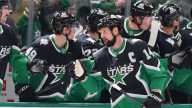 Johnston's power-play goal pushes Stars past Mammoth 4