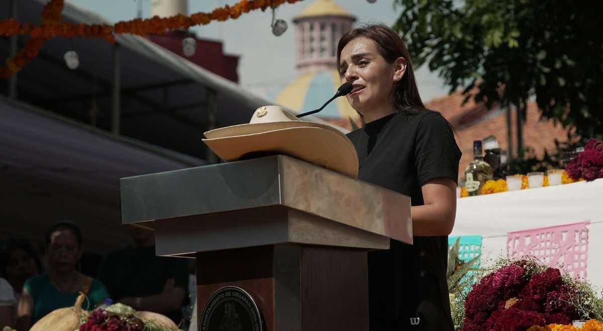 Viuda de Carlos Manzo llama a mantener el Movimiento del Sombrero en paz y sin violencia