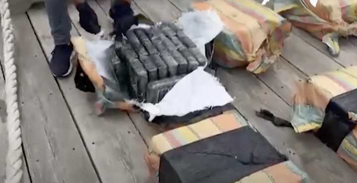 República Dominicana detiene presunta narcolancha en pleno despliegue militar de EU (Video)