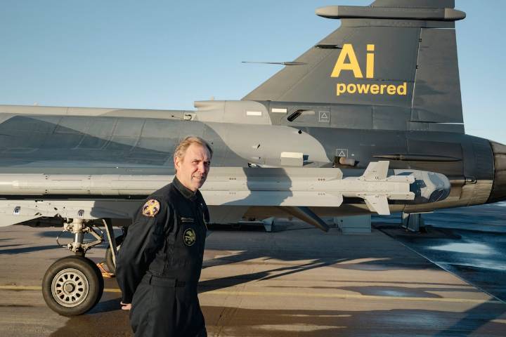 Sweden offers Canada a chance to revive its near-dead defence aerospace industry