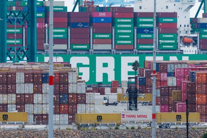 Swiss government declines comment on report new tariff deal with US is close