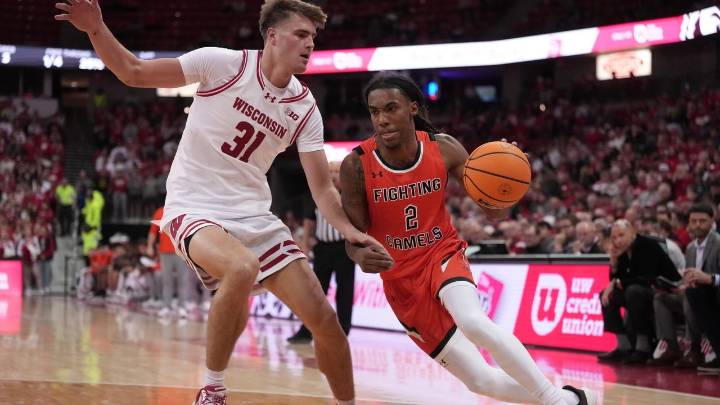 Blackwell scores 31 points as No. 24 Wisconsin opens with 96