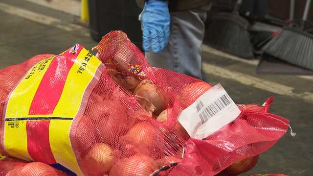 South Carolina farmers market supports families amid SNAP lapse