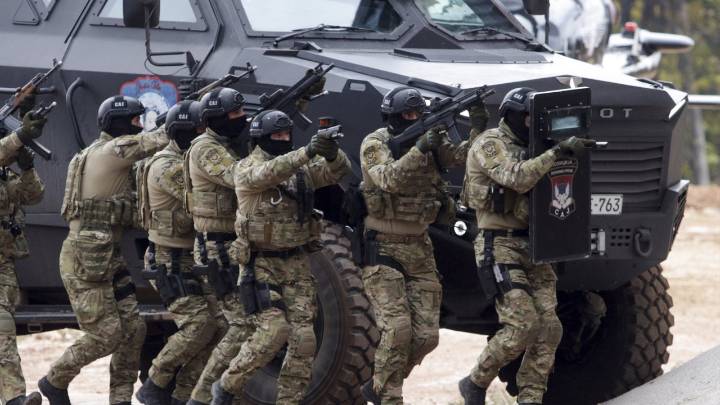 30 años de paz frágil en Bosnia: al borde de la desintegración por la rebelión serbobosnia