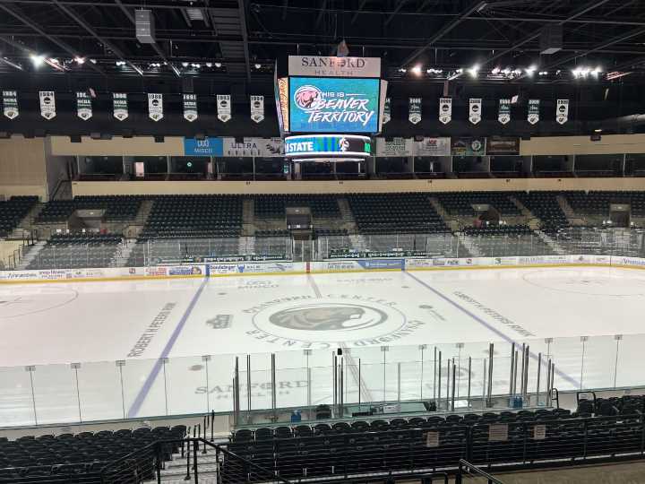 GameCenter live: No. 6 UND at Bemidji State