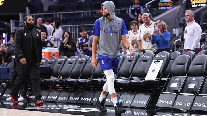 Steph Curry alludes to intent in wearing Jordan shoes vs. Jazz
