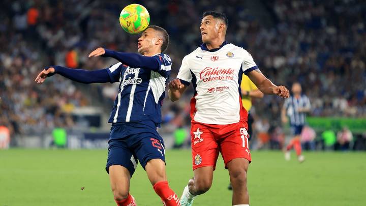 Fútbol y football americano por Telemundo, Universo y Peacock