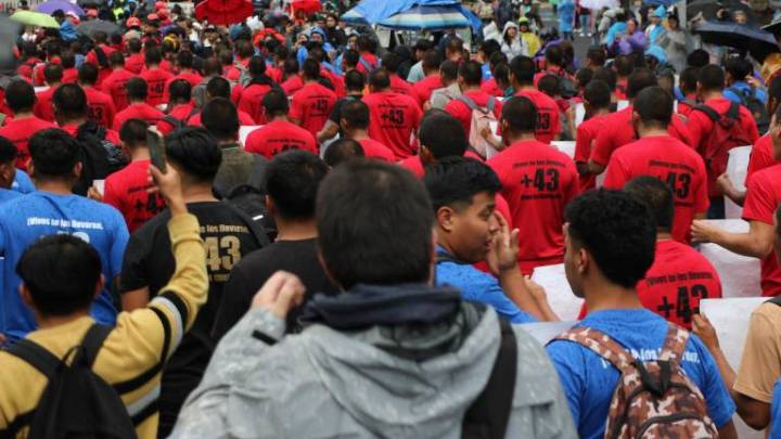 Sheinbaum anuncia avances en caso Ayotzinapa y contacto con GIEI