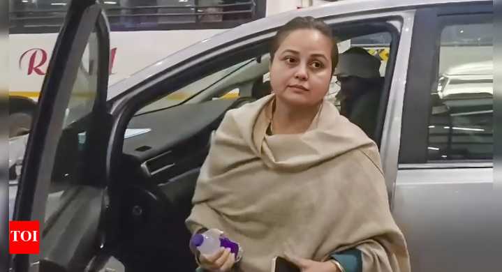 'Abuses hurled, slipper raised': Lalu Yadav family feud intensifies; Rohini Acharya alleges insult over kidney transplant