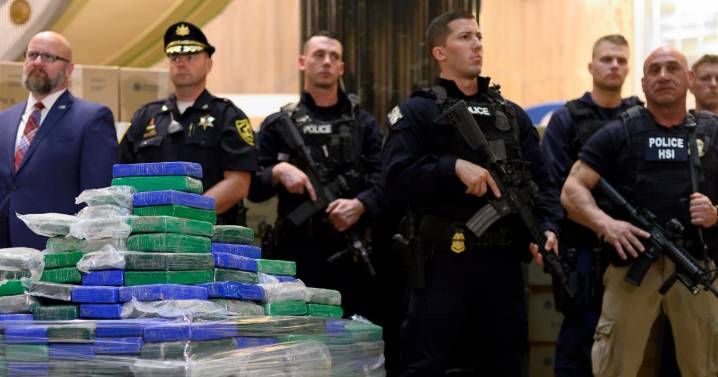 Alleged plot to bribe a juror with $100,000 upends former heavyweight boxer's NYC drug trial