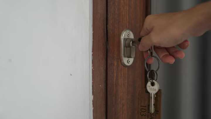 Habla la familia de mujer dedicada a limpiar casas que recibió un disparo al equivocarse de dirección en los EE. UU.