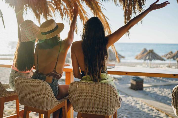 Grieving Wife Wants to Travel to Hawaii, but Her Husband Says No