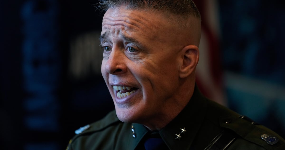 ‘Es mucho peor de lo que jamás creí’: Jefe de la Patrulla Fronteriza defiende tácticas agresivas en Chicago