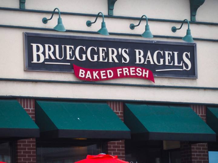 Einstein Bagels to open by DU following Bruegger’s closure in Denver