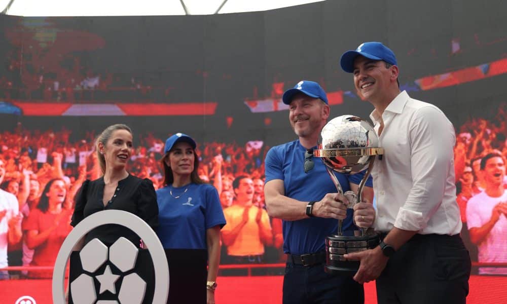 Inauguración de zona para hinchas enciende festejos previos a la final de la Sudamericana
