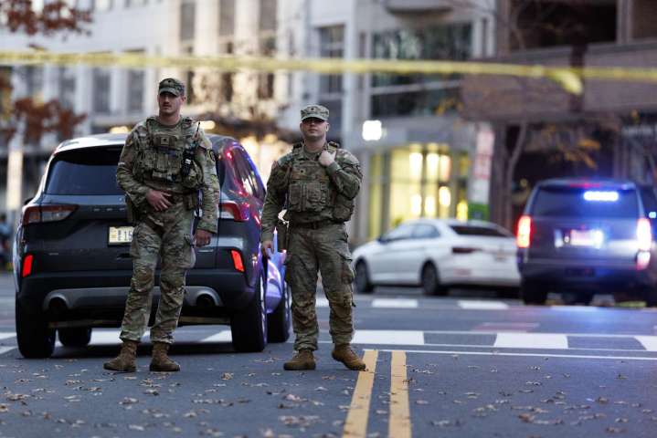 Los agentes heridos en el tiroteo en Washington D.C. son dos jóvenes de 20 y 24 años