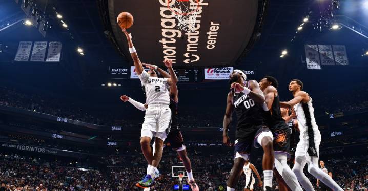 Dylan Harper exits game against Suns with calf injury