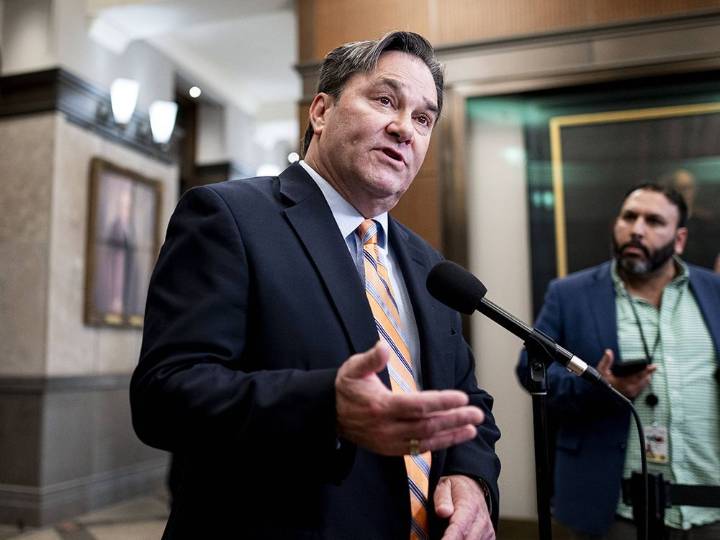 'All options are on the table': NDP to consider abstaining during budget vote