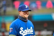 Twins finalize coaching staff, adding some familiar faces