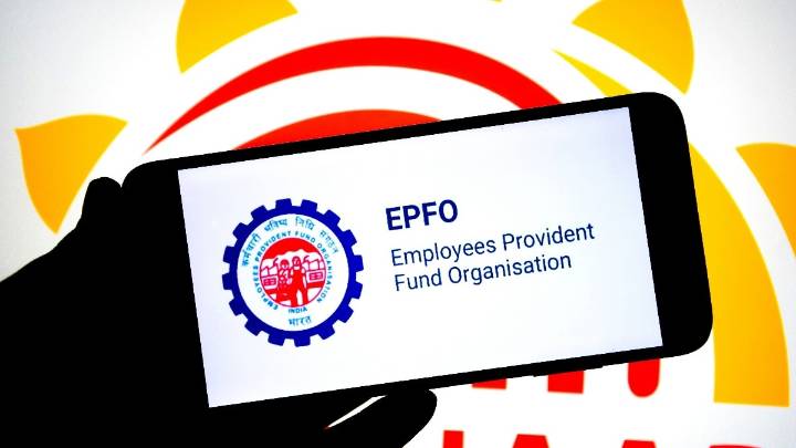 EPFO may raise wage ceiling to Rs 25,000, bringing over 1 crore more workers into pension cover