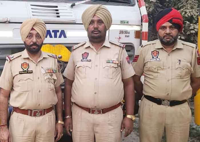 SAS Nagar Police Intensifies Action Against Illegal Mining – Four Vehicles Confiscated; 3 FIRs Registered