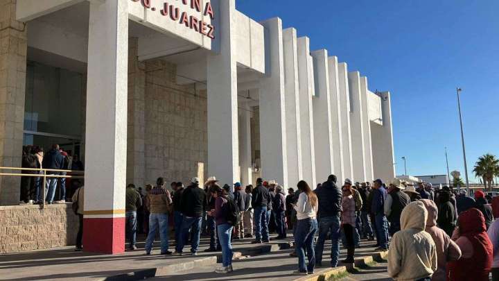 Segob abre diálogo con campesinos tras los bloqueos en 17 estados