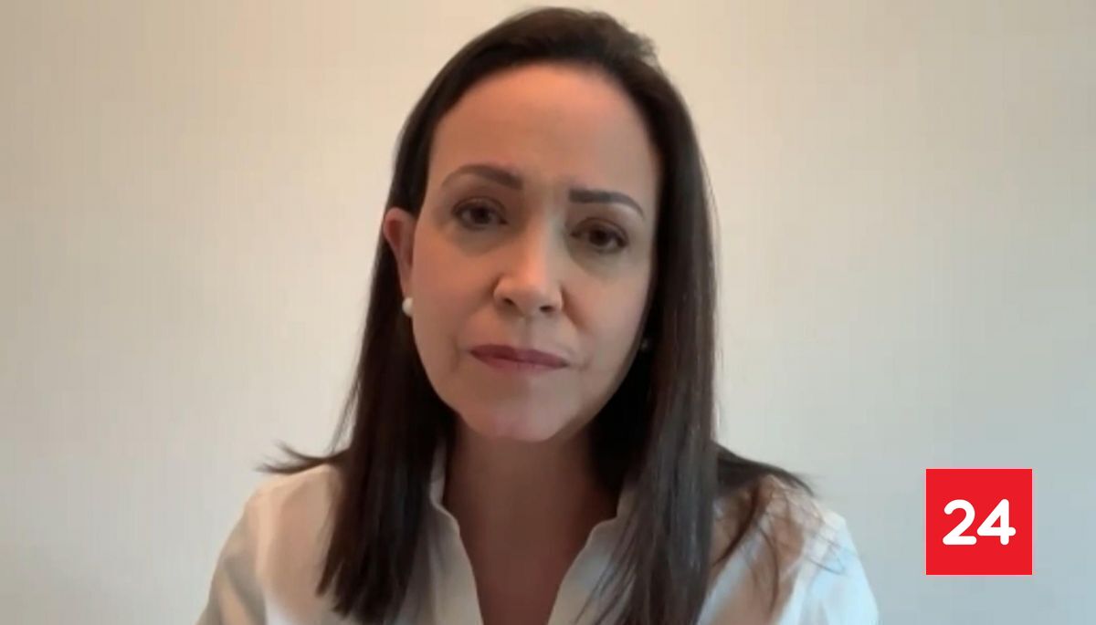 Machado a los venezolanos: la "hora decisiva es inminente"