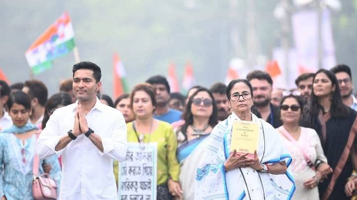 TMC VS BJP In West Bengal Over SIR: CM Mamata Banerjee Leads Mega Rally, Saffron Party Holds Counter Protests