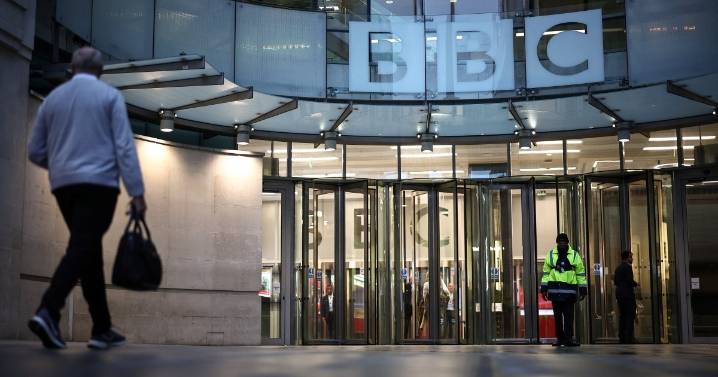 ‘We have to fight’: BBC’s outgoing boss rallies staff amid Trump’s threats