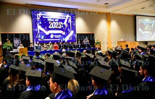 Egresan 340 nuevos profesionistas del ITCh 1