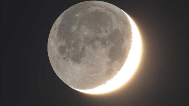 Luna hoy: cómo aprovechar la energía de la luna creciente en la temporada de Escorpio