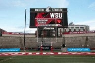 Washington State And Oregon State Face Off In Key Pac