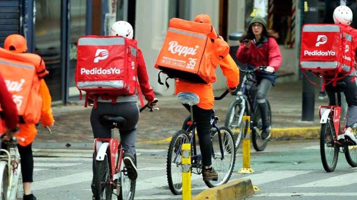 Reforma laboral: “Las plataformas deberán ofrecer seguros a los repartidores, incluso si siguen siendo monotributistas”