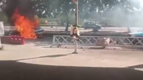 Car Bomb Attack in Pakistan Capital, 12 Killed