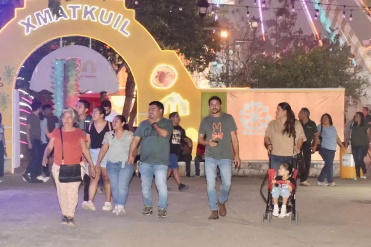 Feria Yucatán Xmatkuil 2025 registra casi un millón de asistentes en sus primeros seis días