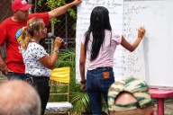 Maduro llama a un "debate profundo" en cuarta consulta comunal prevista para el #23Nov