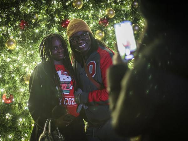 Photo Gallery: City of Toledo tree lighting at Promenade Park