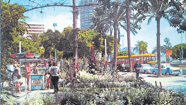 Canarias en la muerte de Franco: entre un brindis con champán y la incertidumbre