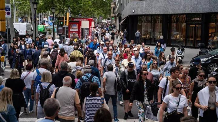 Los precios de los locales en las calles más caras de España se desbocan aún más y suben otro 8%