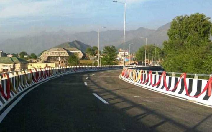 Sanatnagar Flyover Nearing Completion, Says DC Srinagar