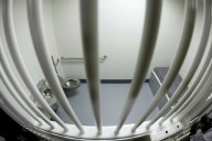 Tres hombres son acusados del asesinato de la cantante ‘DELAROSA’ en Los Ángeles