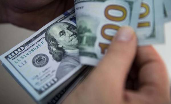Dólar en Bahía Blanca: a cuánto cerraron este martes todas las cotizaciones
