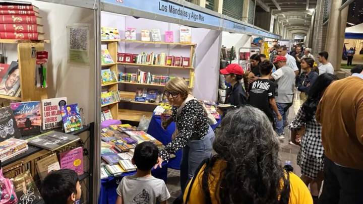 XVI Feria del Libro de Caracas se extiende una semana más en la GAN