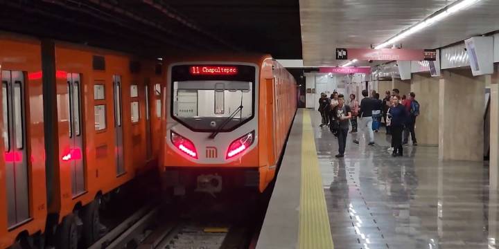 Metro CDMX y Metrobús hoy 7 de noviembre: reportan línea 9 con retraso