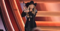 Photos: Scenes from the 2025 Country Music Association Awards