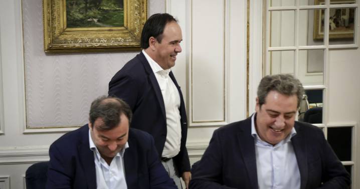 Pérez Llorca, tras reunirse con Vox de cara a su investidura: «Ha habido buena sintonía»