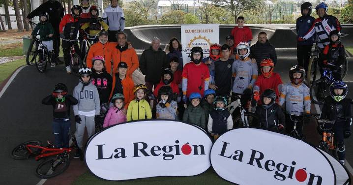 Los más jóvenes disfrutan sobre ruedas