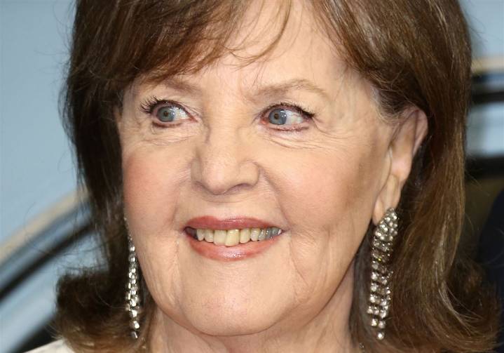 Pauline Collins, British actor who won cult following for Shirley Valentine, dies at 85